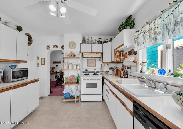 Photo 4 of Sale Pending at 508 Newark Ave, Bradley Beach, NJ 07720 | MLS# 22613550 | Listing updated on 2026-09-16