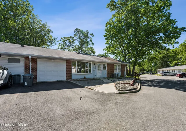 2nd image of 1261a Argyll Cir, Lakewood, NJ 08701 | MLS# 22613317