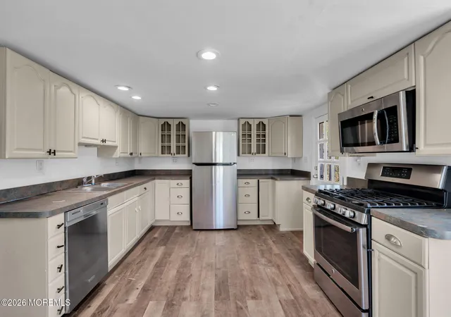 Photo 1 of Single family home for sale at 9 Arneytown Hornerstown Rd, Cream Ridge, NJ 08514 | MLS# 22613380 | Listing updated on 2026-09-07