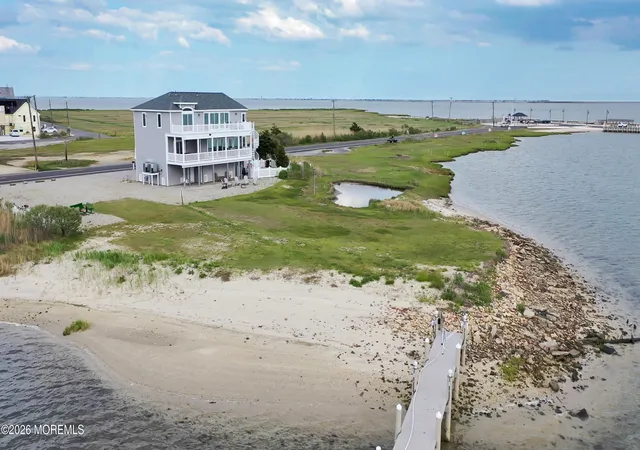 Homes for sale in Tuckerton, NJ | 1220 S Green St, Tuckerton, NJ 08087 | MLS# 22613388