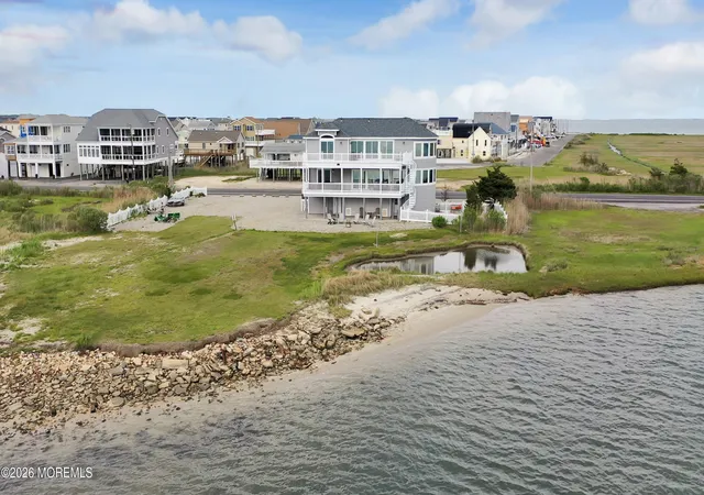 Homes for sale in Tuckerton, NJ | 1220 S Green St, Tuckerton, NJ 08087 | MLS# 22613388