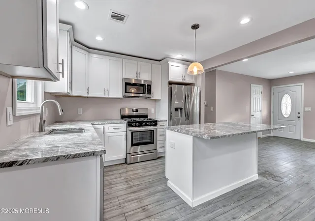 Photo 3 of Single family home for sale at 44 Chancellor Ct, Toms River, NJ 08757 | MLS# 22613504 | Listing updated on 2026-07-23