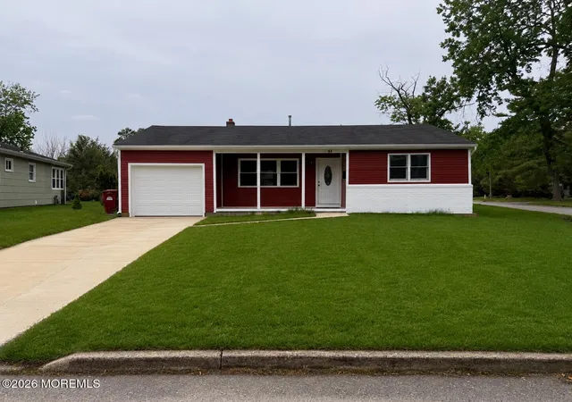 Photo 1 of Single family home for sale at 44 Chancellor Ct, Toms River, NJ 08757 | MLS# 22613504 | Listing updated on 2026-07-23