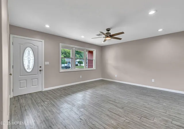 Photo 4 of Single family home for sale at 44 Chancellor Ct, Toms River, NJ 08757 | MLS# 22613504 | Listing updated on 2026-07-23