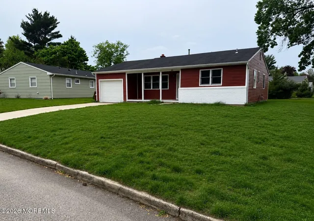 Photo 2 of Single family home for sale at 44 Chancellor Ct, Toms River, NJ 08757 | MLS# 22613504 | Listing updated on 2026-07-23