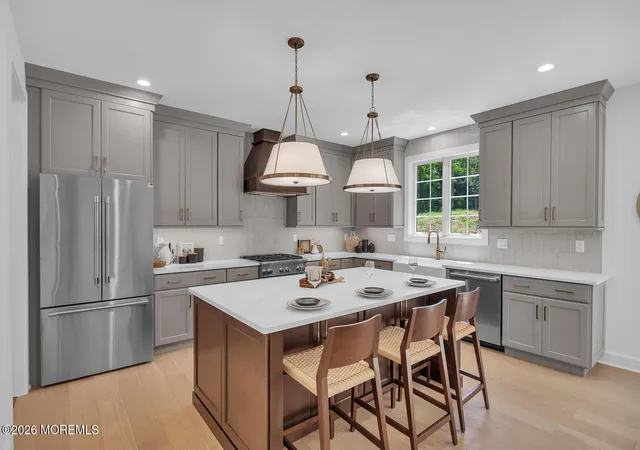 4th image of 1 Barrington Ct, Holmdel, NJ 07733 | MLS# 22615707