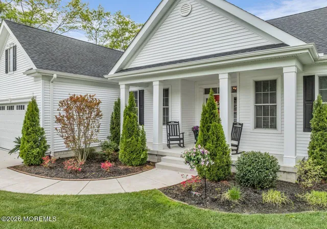 Homes for sale in Egg Harbor Twp, NJ | 305 Glen Ln, Egg Harbor Twp, NJ 08234 | MLS# 22614067