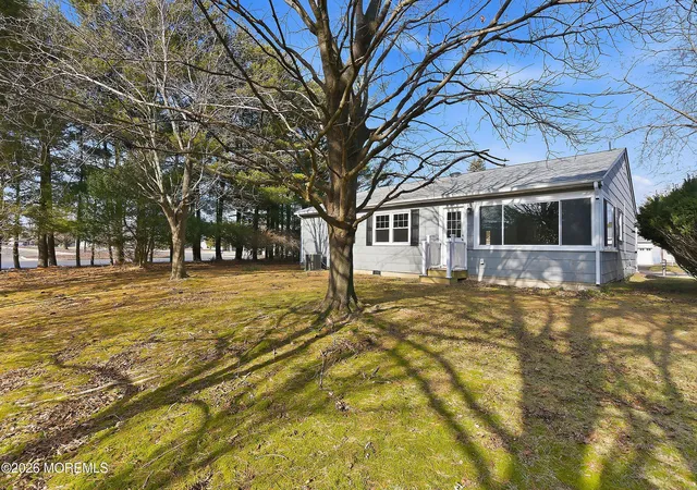 Homes for sale in Toms River, NJ | 143 Westbrook Dr, Toms River, NJ 08757 | MLS# 22613613