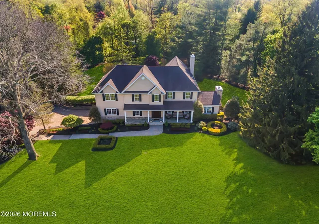 Homes for sale in Colts Neck, NJ | 16 Woodhollow Rd, Colts Neck, NJ 07722 | MLS# 22613833