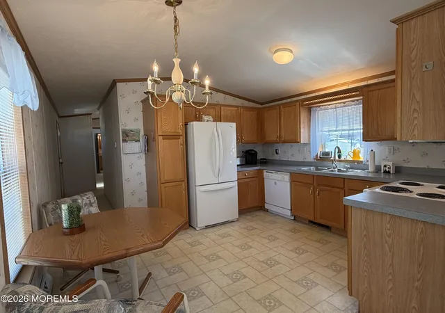 5th image of 21 Bluebird Ln, Whiting, NJ 08759 | MLS# 22613967