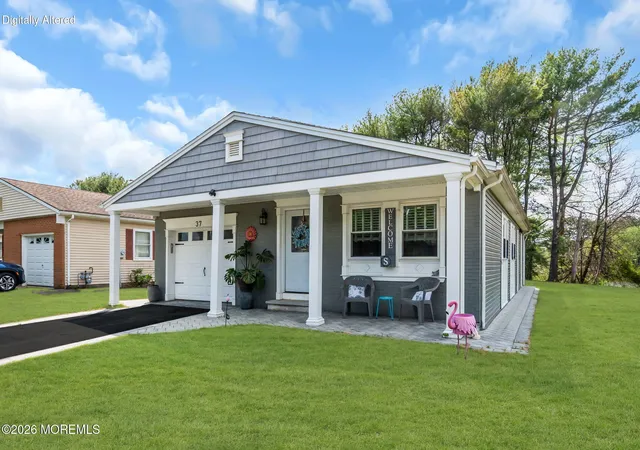 Homes for sale in Toms River, NJ | 37 Wedgeport Dr, Toms River, NJ 08757 | MLS# 22614084
