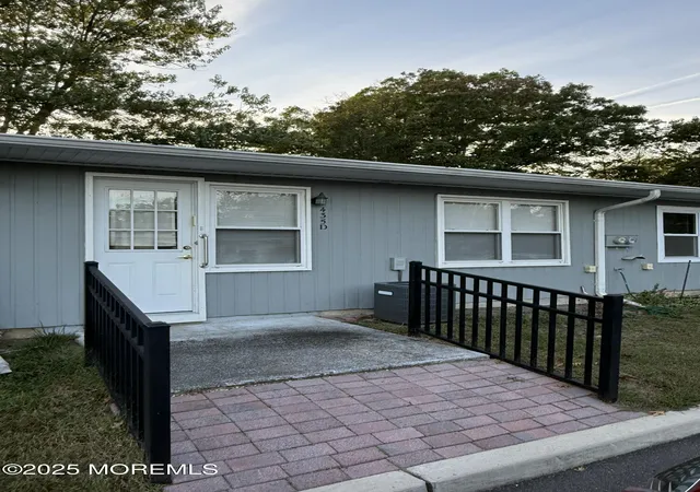 2nd image of 435d Picardy Ct, Lakewood, NJ 08701 | MLS# 22613822