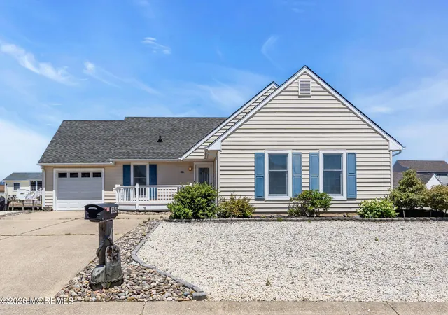 Homes for sale in Manahawkin, NJ | 124 Matilda Dr, Manahawkin, NJ 08050 | MLS# 22613936