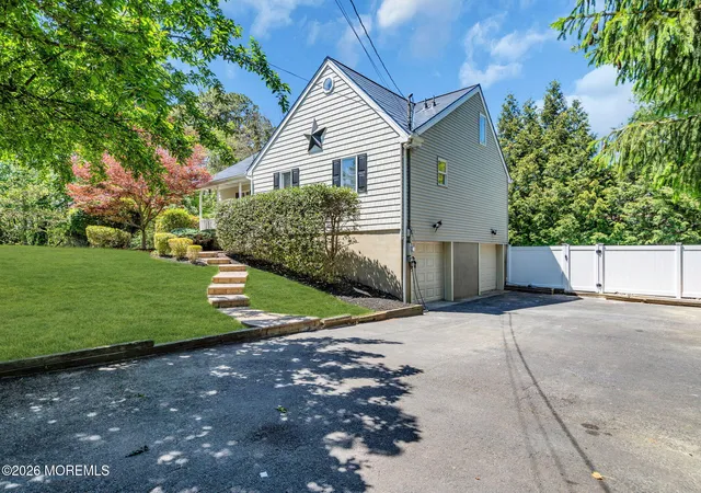 3rd image of 1401 Englemere Blvd, Toms River, NJ 08757 | MLS# 22614090