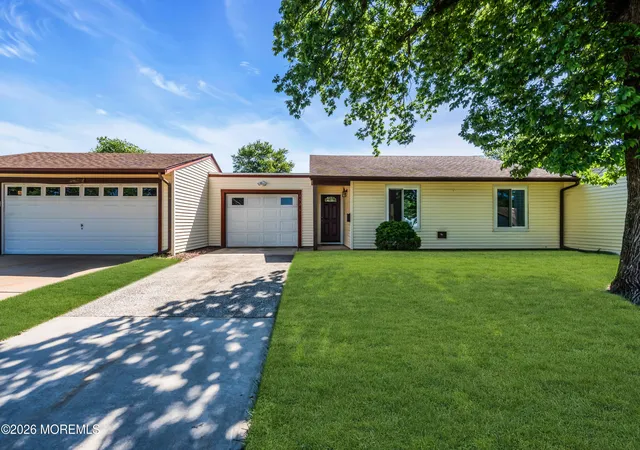 4th image of 150 Maclura Plz Plz #C, Monroe, NJ 08831 | MLS# 22614018