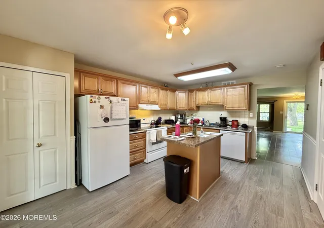 Homes for sale in Freehold, NJ | 93 Halls Croft Rd #C, Freehold, NJ 07728 | MLS# 22614026