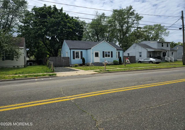 1st image of 610 Chestnut St, Lakehurst, NJ 08733 | MLS# 22614054