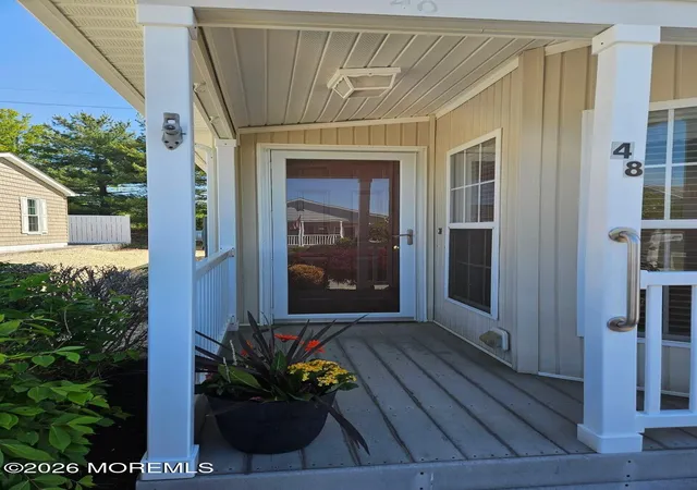 Homes for sale in Manahawkin, NJ | 48 Fort Lee Dr, Manahawkin, NJ 08050 | MLS# 22615020
