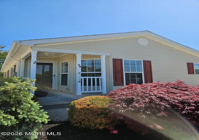 Homes for sale in Manahawkin, NJ | 48 Fort Lee Dr, Manahawkin, NJ 08050 | MLS# 22615020