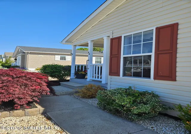 Homes for sale in Manahawkin, NJ | 48 Fort Lee Dr, Manahawkin, NJ 08050 | MLS# 22615020