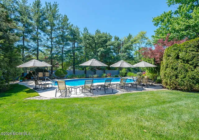 2nd image of 6 Buck Dr, Freehold, NJ 07728 | MLS# 22614167