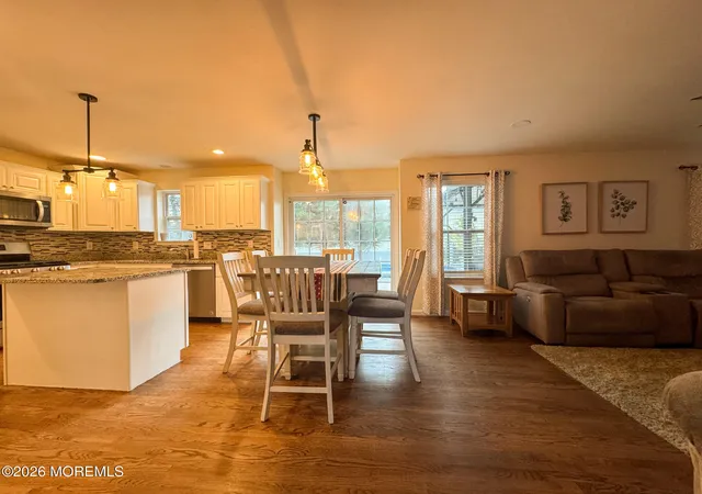 Homes for sale in Manahawkin, NJ | 137 Bowsprit Rd, Manahawkin, NJ 08050 | MLS# 22614099