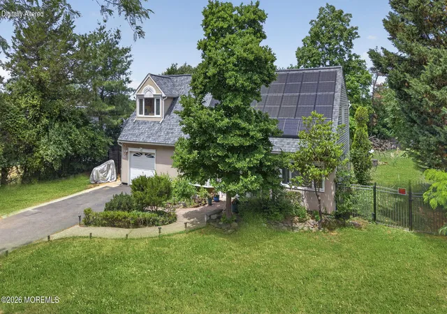 Homes for sale in Manalapan, NJ | 6 Hillcrest Rd, Manalapan, NJ 07726 | MLS# 22614108