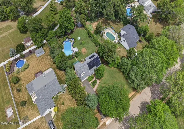 Homes for sale in Manalapan, NJ | 6 Hillcrest Rd, Manalapan, NJ 07726 | MLS# 22614108