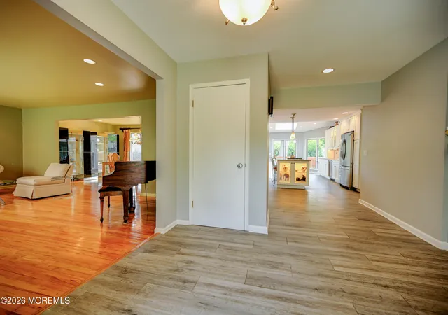 4th image of 40 Woodstock Pl, Freehold, NJ 07728 | MLS# 22614158