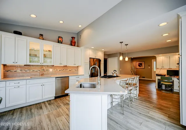 5th image of 40 Woodstock Pl, Freehold, NJ 07728 | MLS# 22614158