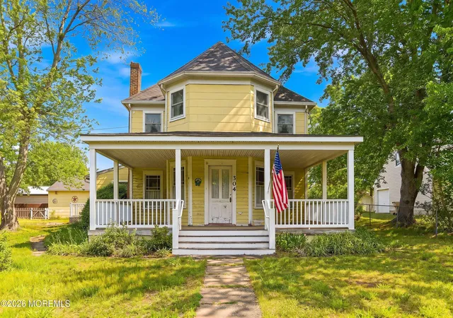 Homes for sale in Bayville, NJ | 304 Central Blvd, Bayville, NJ 08721 | MLS# 22614367
