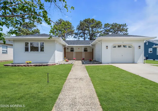 2nd image of 11 Tampa Ln, Toms River, NJ 08757 | MLS# 22614265