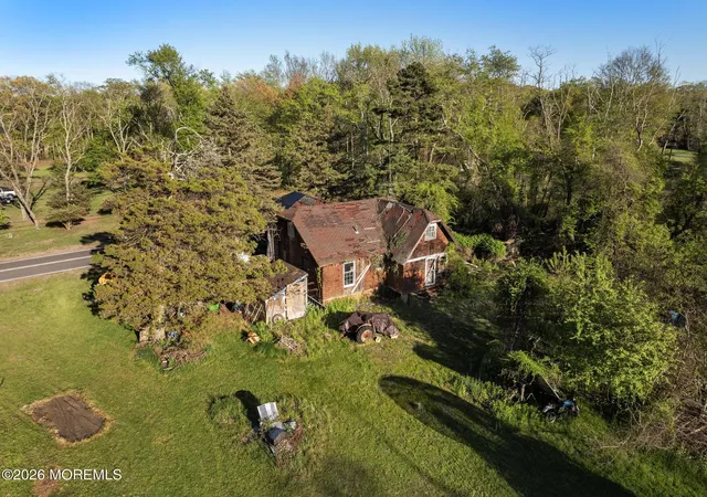 Homes for sale in Farmingdale, NJ | 46 Richard Rd, Farmingdale, NJ 07727 | MLS# 22614354