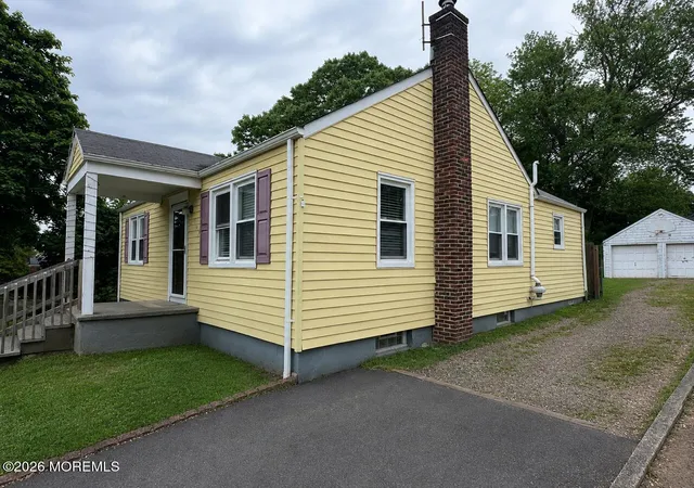 Homes for sale in Tinton Falls, NJ | 107 Clinton Pl, Tinton Falls, NJ 07724 | MLS# 22614344