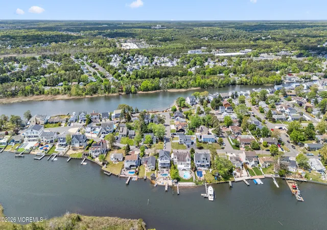 2nd image of 44 Kettle Creek Dr, Brick, NJ 08723 | MLS# 22614515