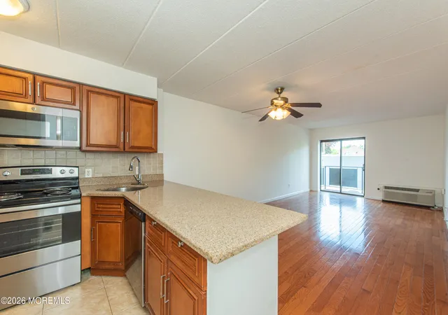 1st image of 5 Linden St #3J, Hackensack, NJ 07601 | MLS# 22614405