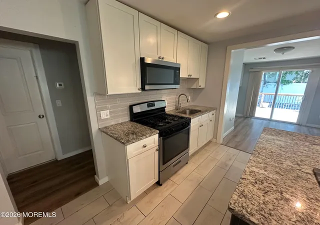 Homes for sale in Keyport, NJ | 92 Woodland Dr, Keyport, NJ 07735 | MLS# 22614544