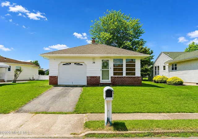 Homes for sale in Toms River, NJ | 39 Corinth Pl, Toms River, NJ 08755 | MLS# 22618854