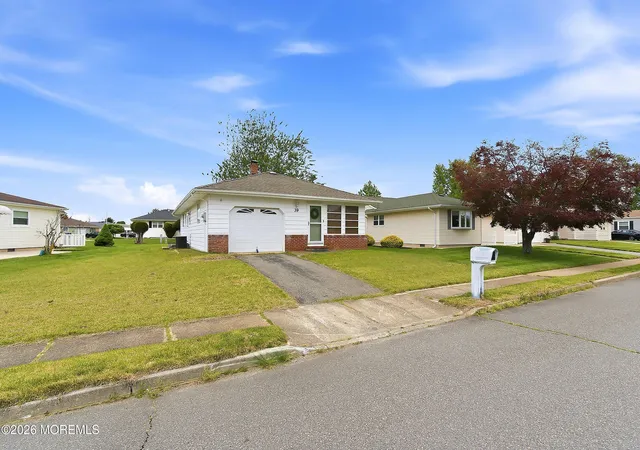 Homes for sale in Toms River, NJ | 39 Corinth Pl, Toms River, NJ 08755 | MLS# 22618854