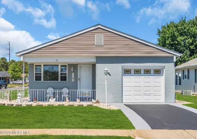 1st image of 21 Camrose St, Toms River, NJ 08757 | MLS# 22616737