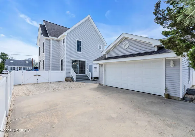 1st image of 233 N 7th St, Surf City, NJ 08008 | MLS# 22618299