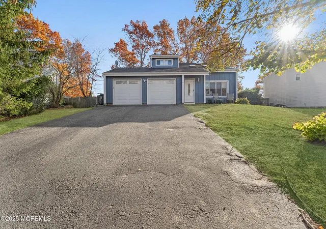 Photo 2 of Single family home for sale at 222 Liberty Bell Rd, Toms River, NJ 08755 | MLS# 22615425 | Listing updated on 2026-07-21