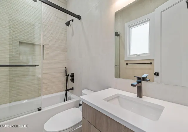 Photo 4 of Single family home for sale at 929 Van Ct Ave, Long Branch, NJ 07740 | MLS# 22615085 | Listing updated on 2026-09-09