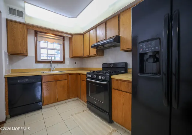 Homes for sale in Spotswood, NJ | 3 Jefferson Dr, Spotswood, NJ 08884 | MLS# 22614907