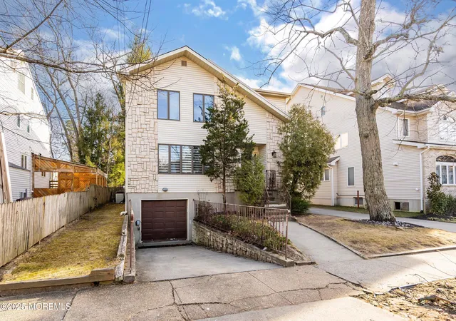 Photo 3 of Single family home for sale at 114 Carey St, Lakewood, NJ 08701 | MLS# 22614916 | Listing updated on 2026-05-20
