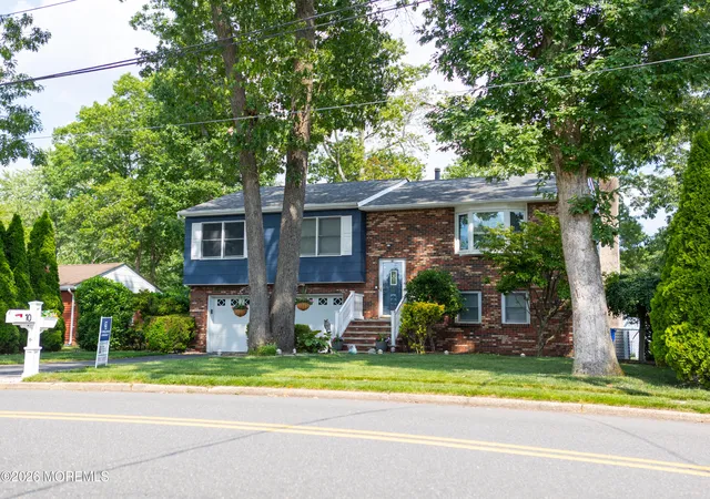 Photo 1 of Sale Pending at 10 Cardinal Dr, Toms River, NJ 08755 | MLS# 22615050 | Listing updated on 2026-09-17