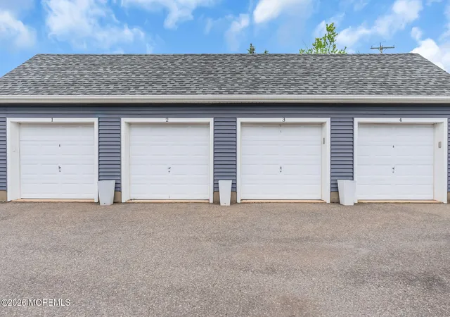 Homes for sale in Point Pleasant Boro, NJ | 2410 Sylvan Drive, Point Pleasant Boro, NJ 08742 | Houzeo
