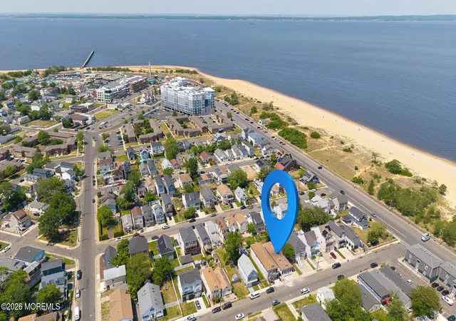 Homes for sale in Keansburg, NJ | 19 Bayview Ave, Keansburg, NJ 07734 | MLS# 22615282