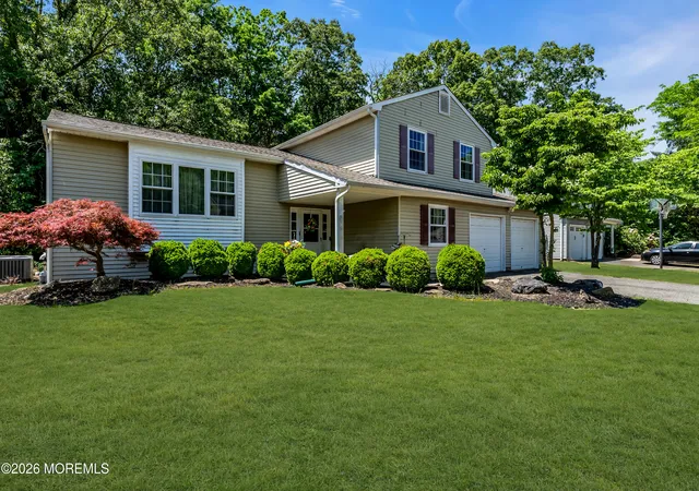 Homes for sale in Howell, NJ | 71 Glen Arden Dr, Howell, NJ 07731 | MLS# 22615159