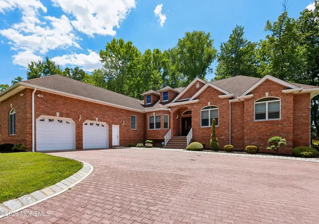 Photo 2 of Sale Pending at 3 Kristin Ct, Manalapan, NJ 07726 | MLS# 22615207 | Listing updated on 2026-08-28
